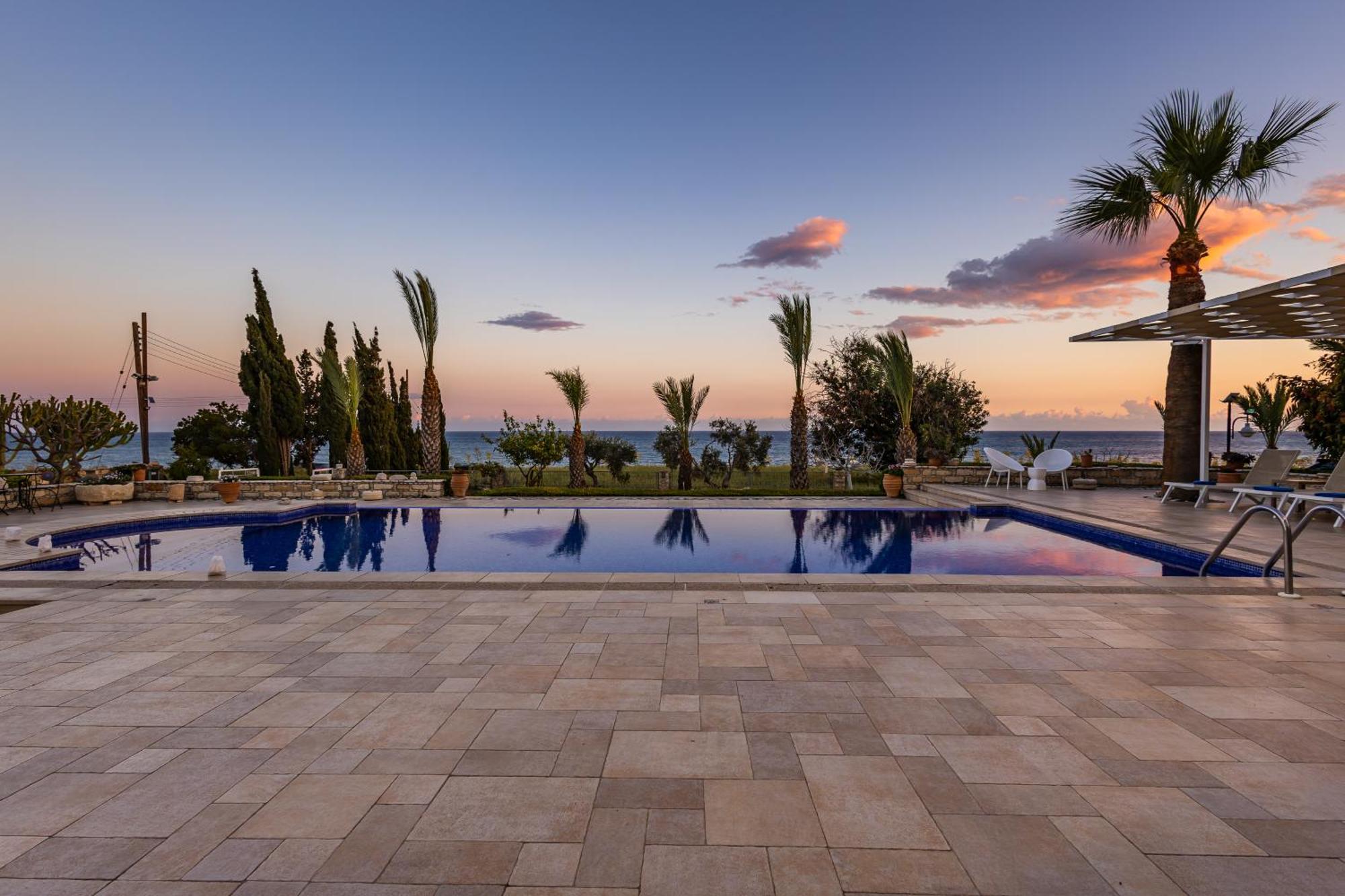 Villa Chrysta Agios Theodoros Exterior photo
